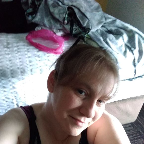 Meet your Posher, Cassandra - Picture 1 of 1